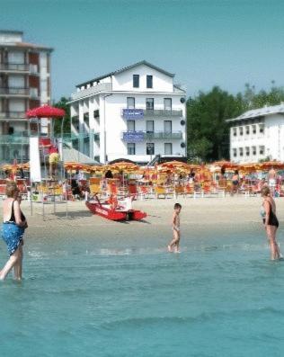 Hotel Iride & Spa Cesenatico Exterior foto
